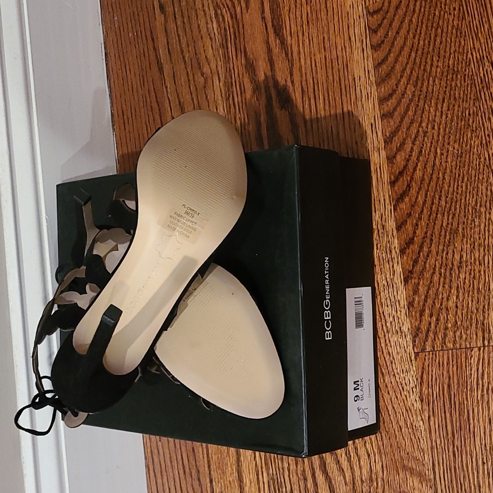 Heels - Picture 2 of 2